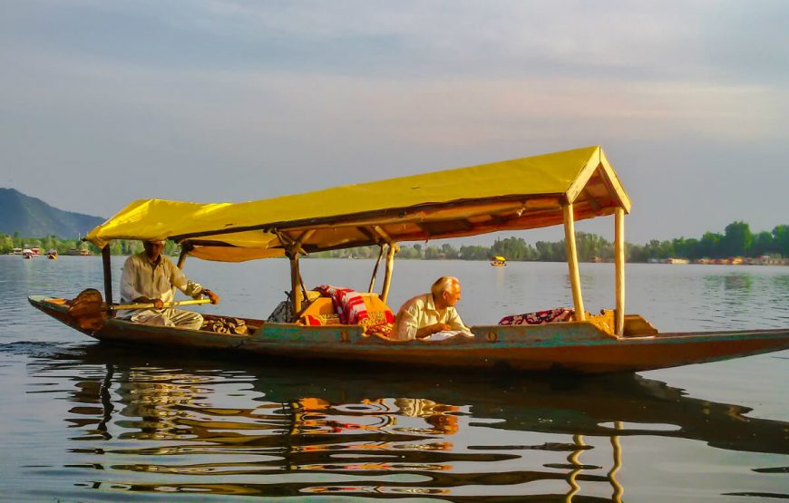 Charming Srinagar Gulmarg Tour Package — India tour package